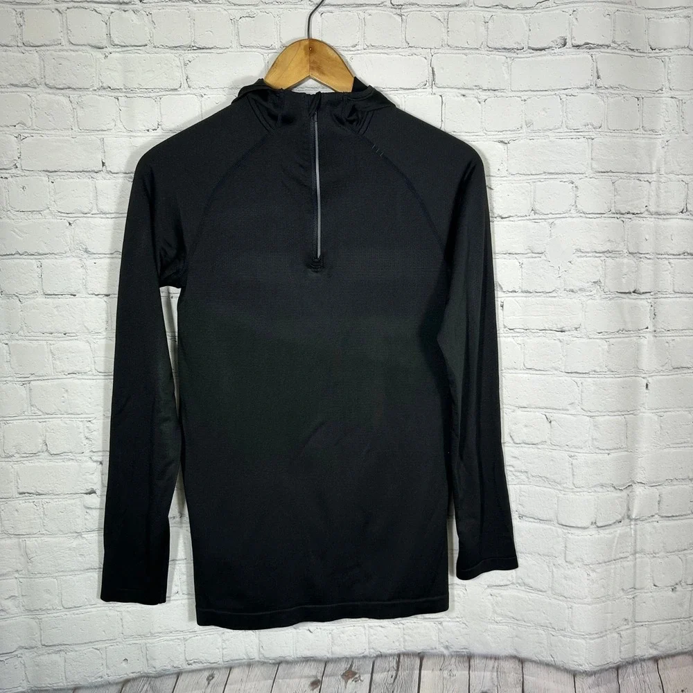 Lululemon Swiftly Tech Half Zip Hoodie Black Long‎ Sleeve Running Shirt Womens